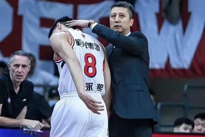  如何指导球员参加篮球选秀：教练的策略与方法